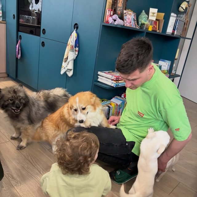 Zdjęcie z Instagrama @corgi_cowboys